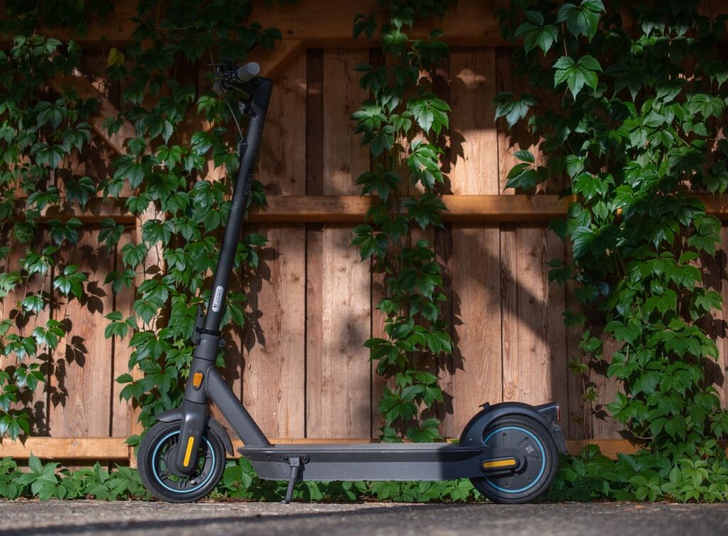 activité de randonnée et balade en trottinette électrique à cysoing