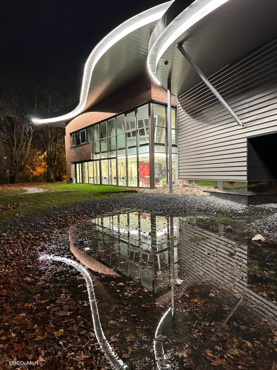 Maison des Liens a Douai Frais Marais concue selon une demarche de co design et d architecture biomimetique favorisant le bien etre et la connexion a la nature.